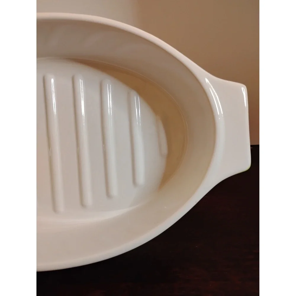 Vintage Pyrex Lime Green Oval Casserole Dish 043 1.5 Quart Chartreuse MCM